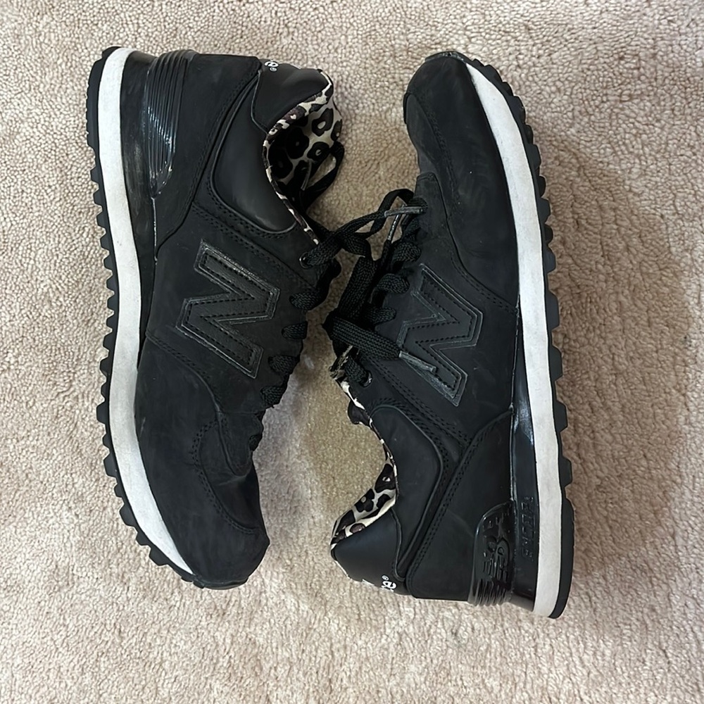 new balance black + cheetah print sneakers